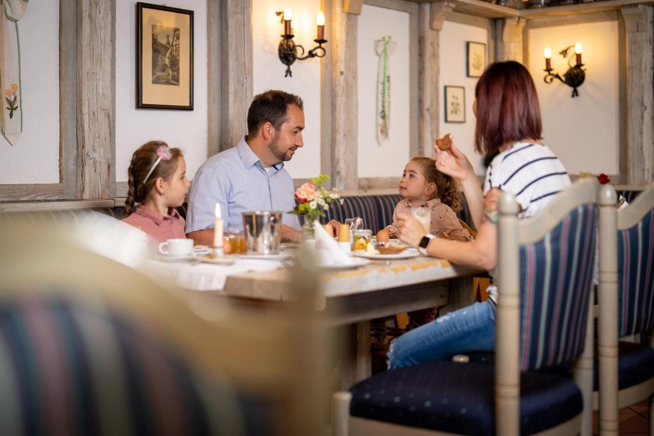Hotel Reussischer Hof 슈몰린 외부 사진