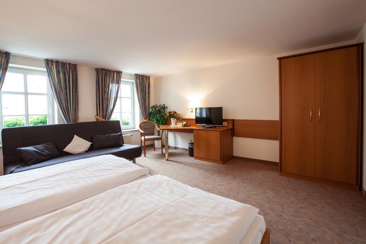 Hotel Reussischer Hof 슈몰린 외부 사진