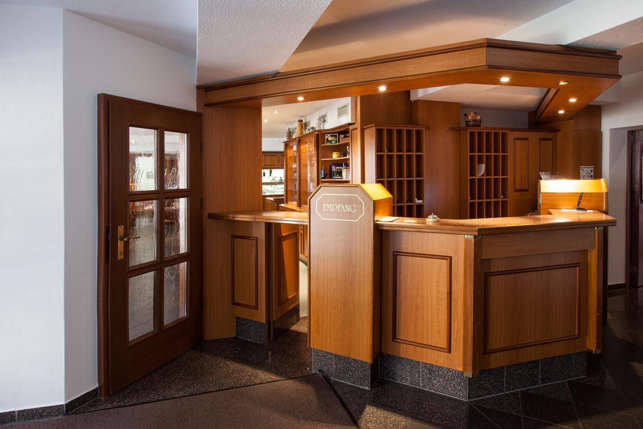 Hotel Reussischer Hof 슈몰린 외부 사진