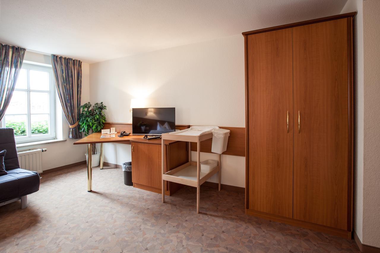 Hotel Reussischer Hof 슈몰린 외부 사진
